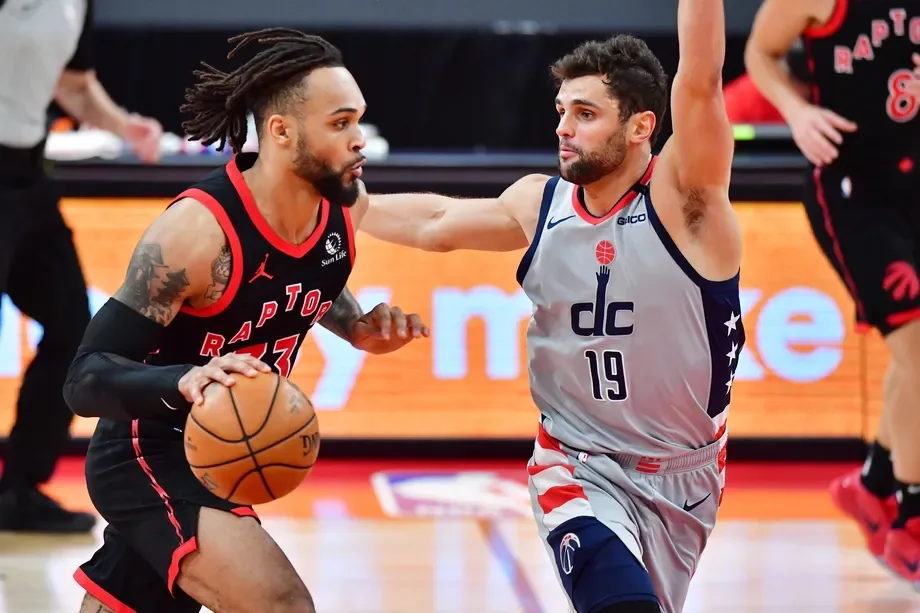 Miami Heat x Charlotte Hornets: Veja onde assistir ao vivo, quintetos  titulares e horário de jogo pela NBA