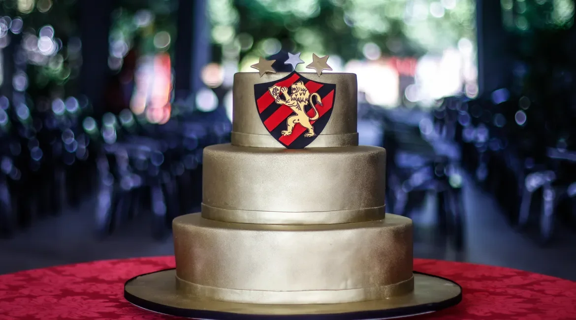 Imagem de bolo de comemoração dos 119 anos do Sport Club do Recife