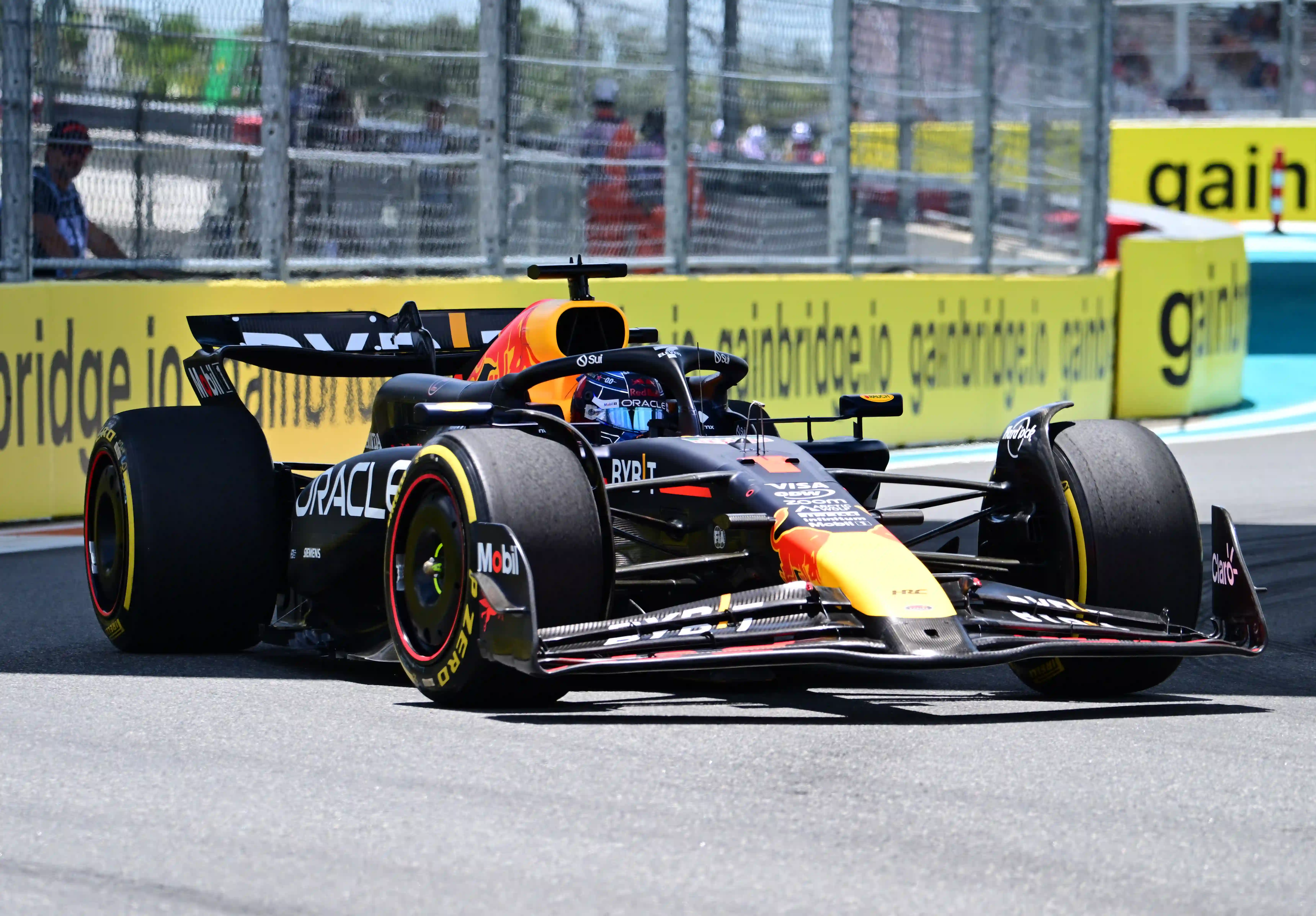 Imagem da equipe Red Bull, uma das mais fortes da Fórmula 1