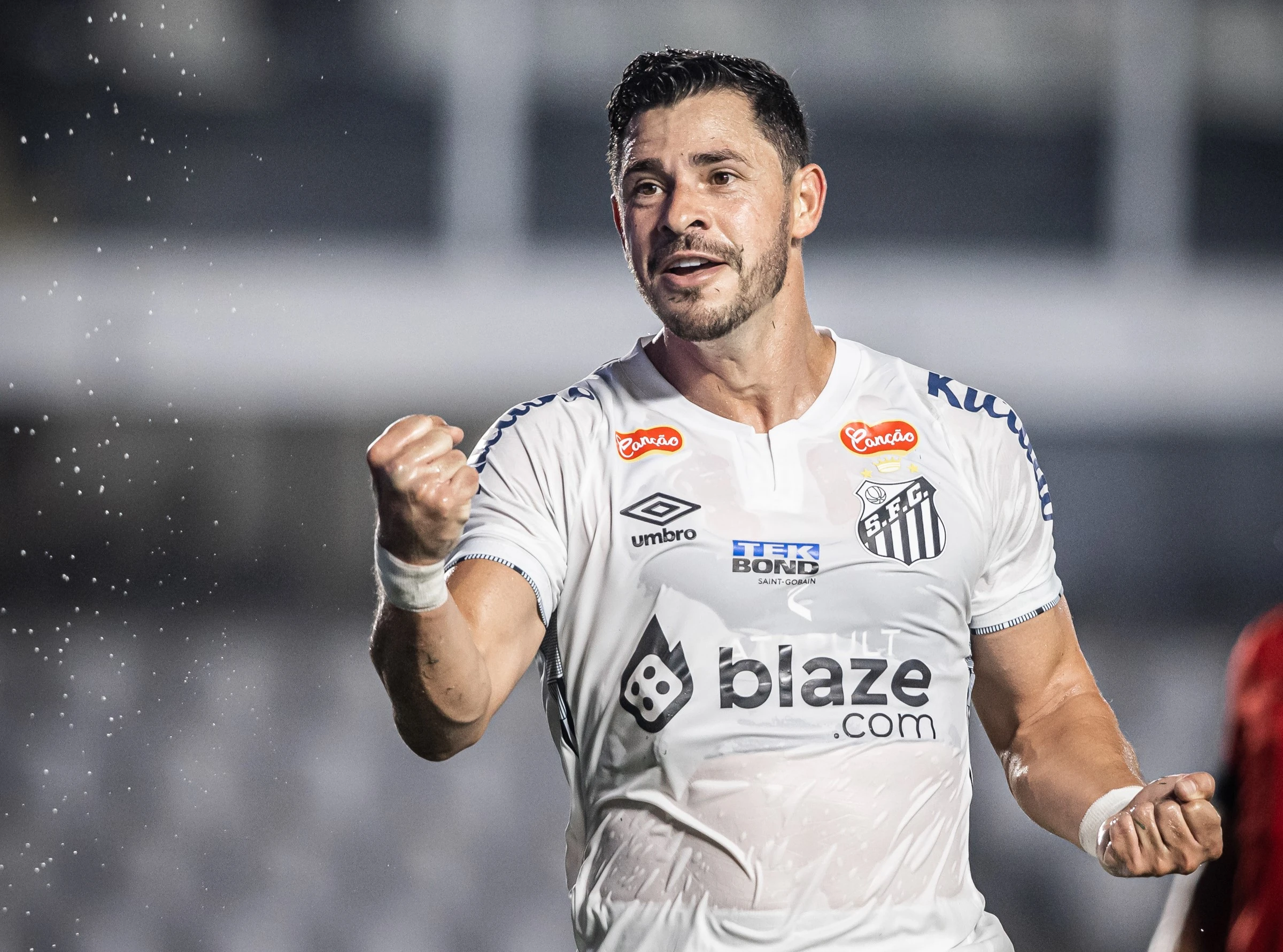 Imagem de Giuliano, um dos principais jogadores do Santos na S&eacute;rie B