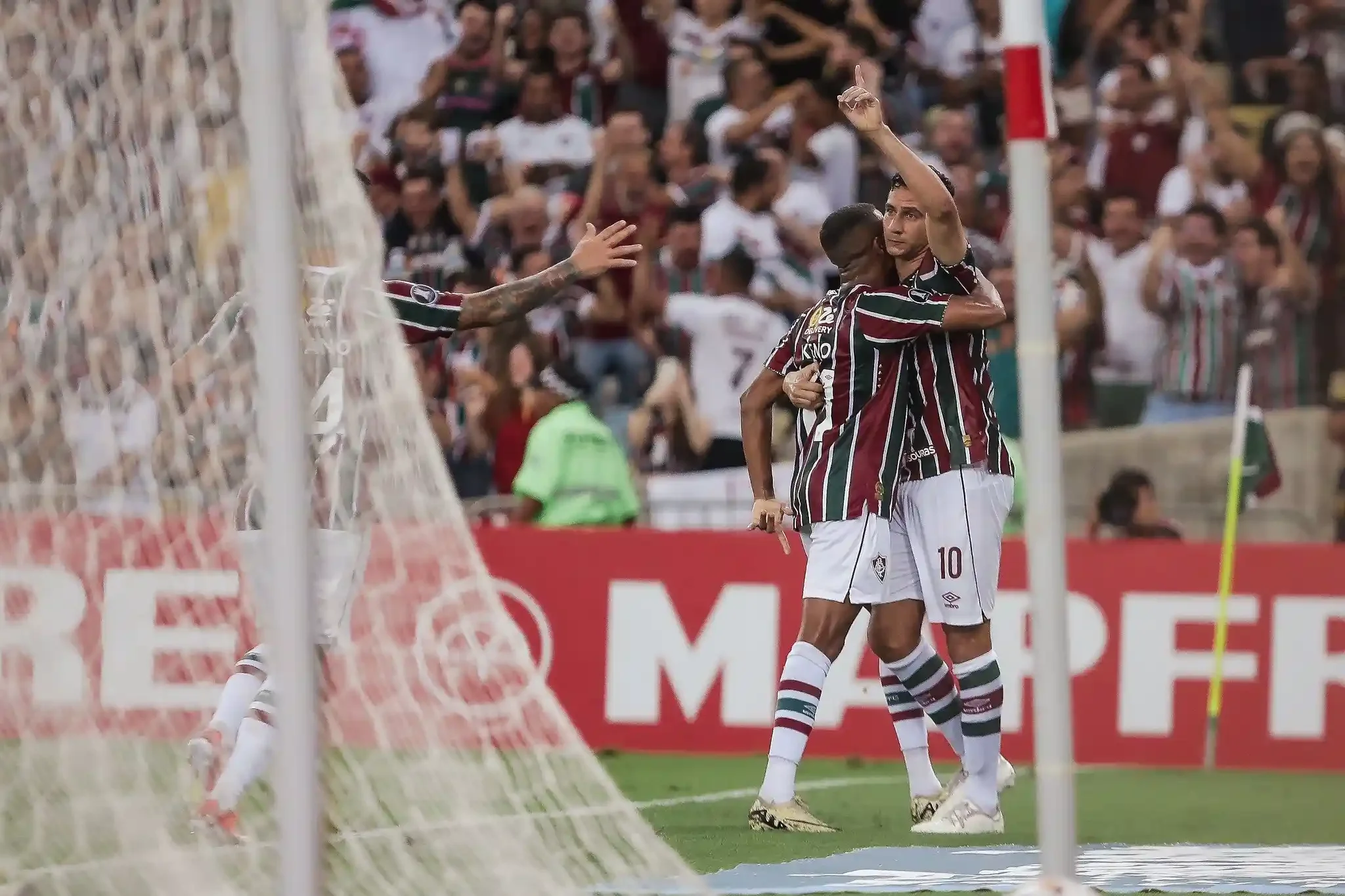 Imagem de Ganso comemorando gol pelo Fluminense