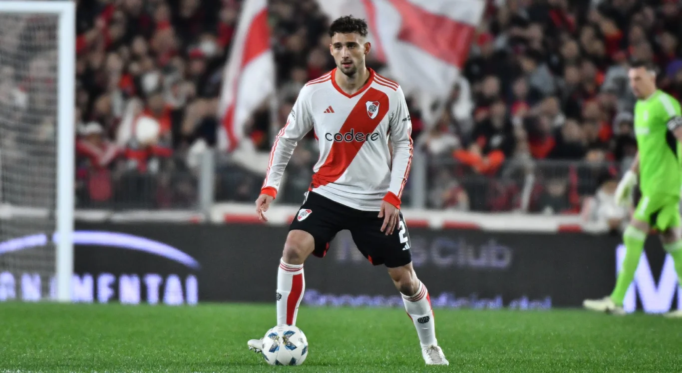 Imagem do River Plate em ação pelo Campeonato Argentino