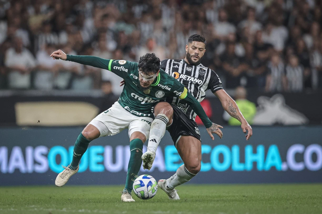 Atlético-MG e Palmeiras em confronto no ano de 2023