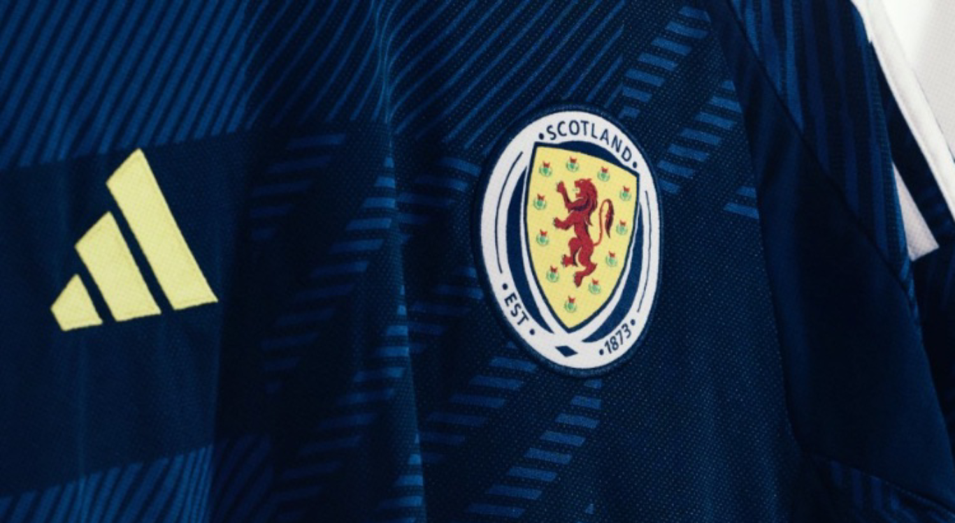 Imagem do uniforme utilizado pela Escócia na Eurocopa 2024