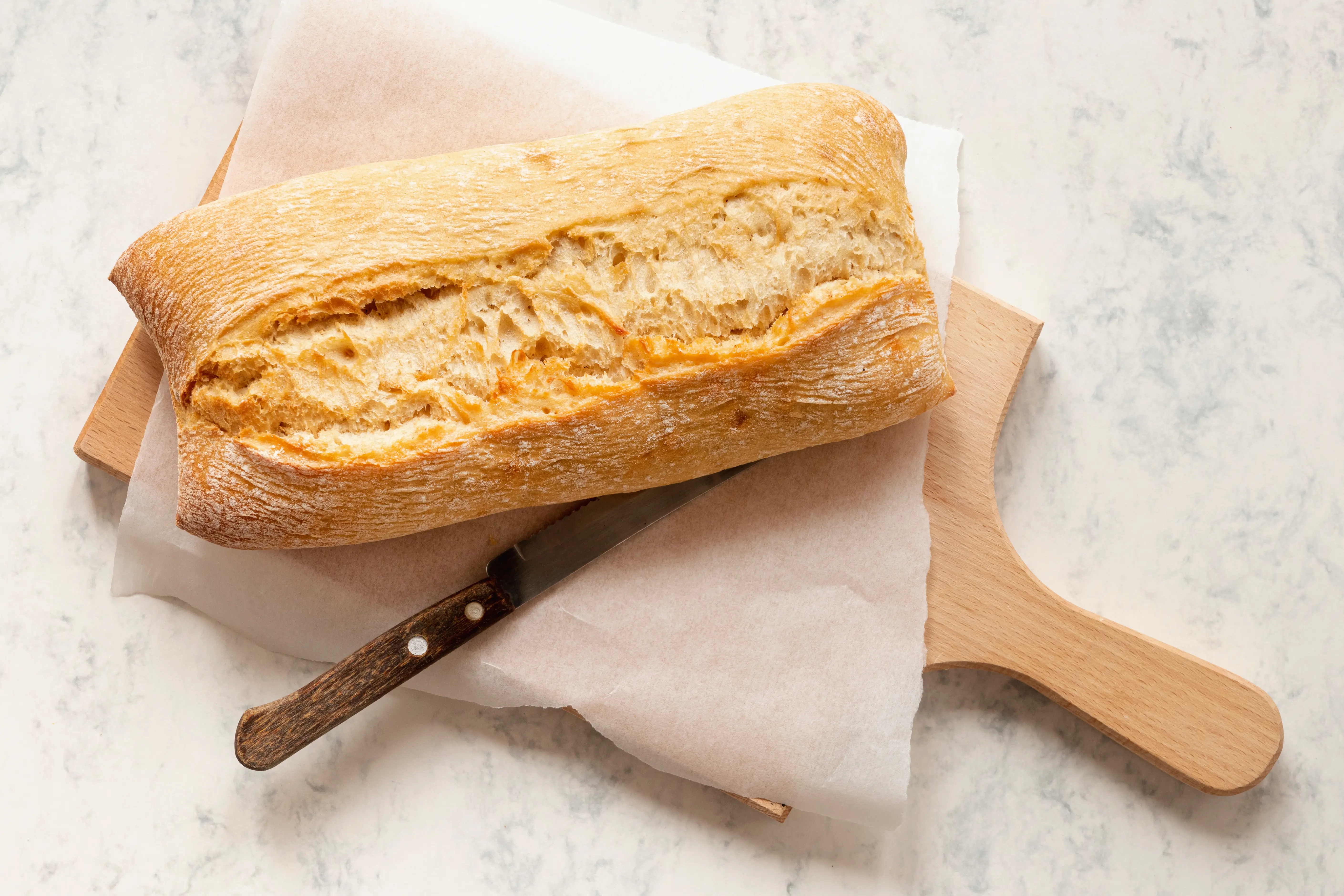 Imagem ilustrativa de pão de batata doce fit. 