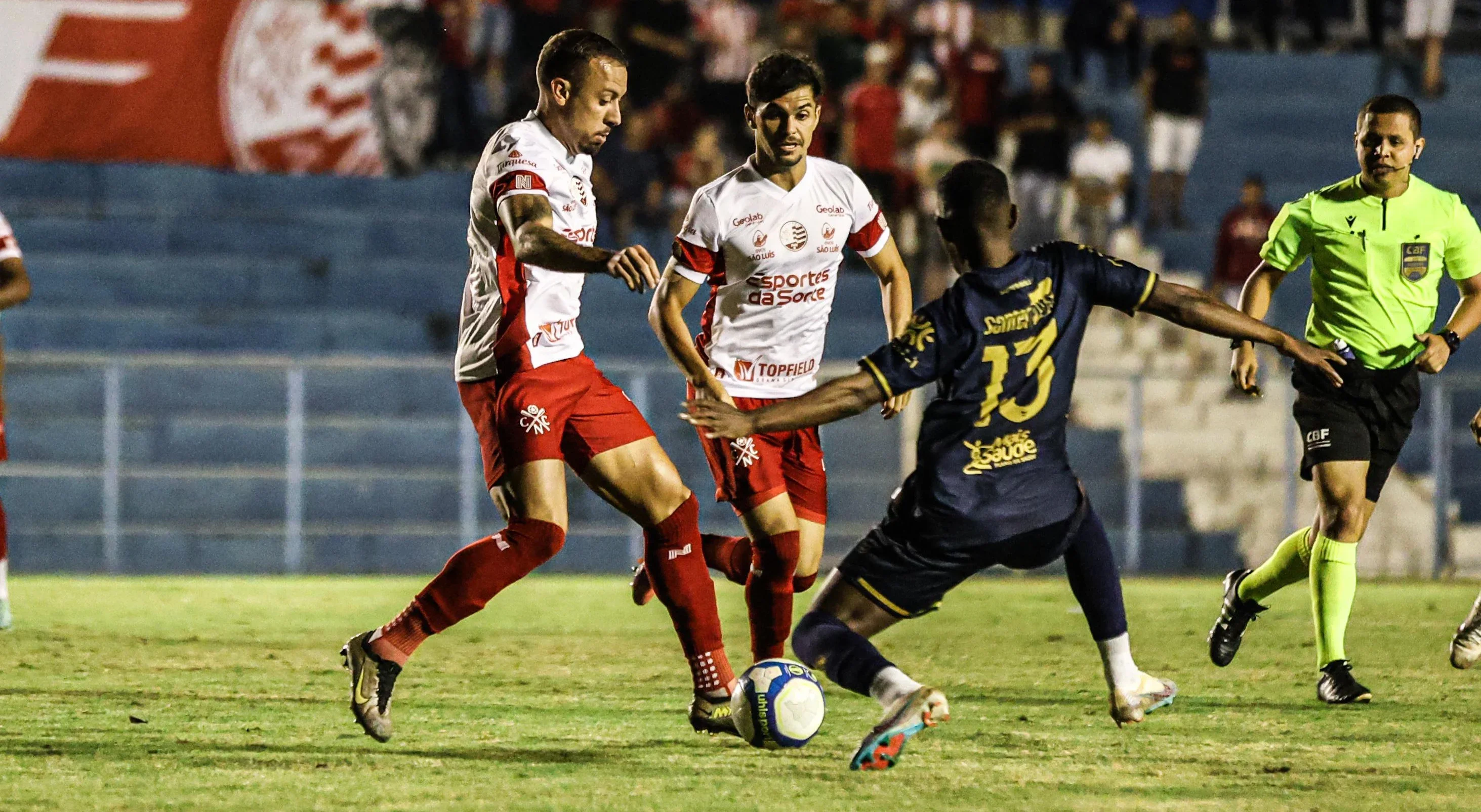 Lance de Aparecidense x Náutico pela 10ª rodada da Série C do Campeonato Brasileiro