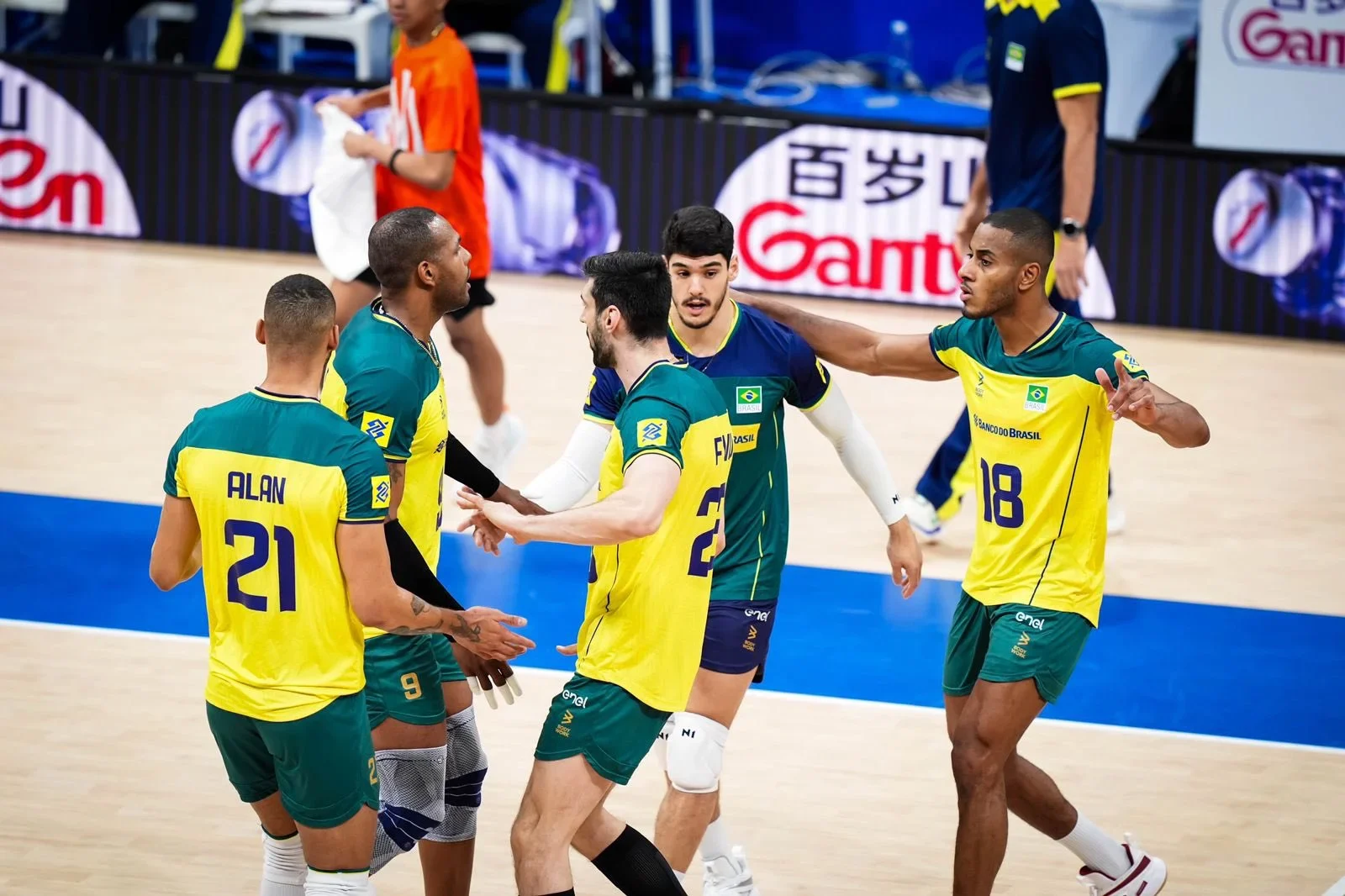 Imagem da seleção brasileira na VNL 2024