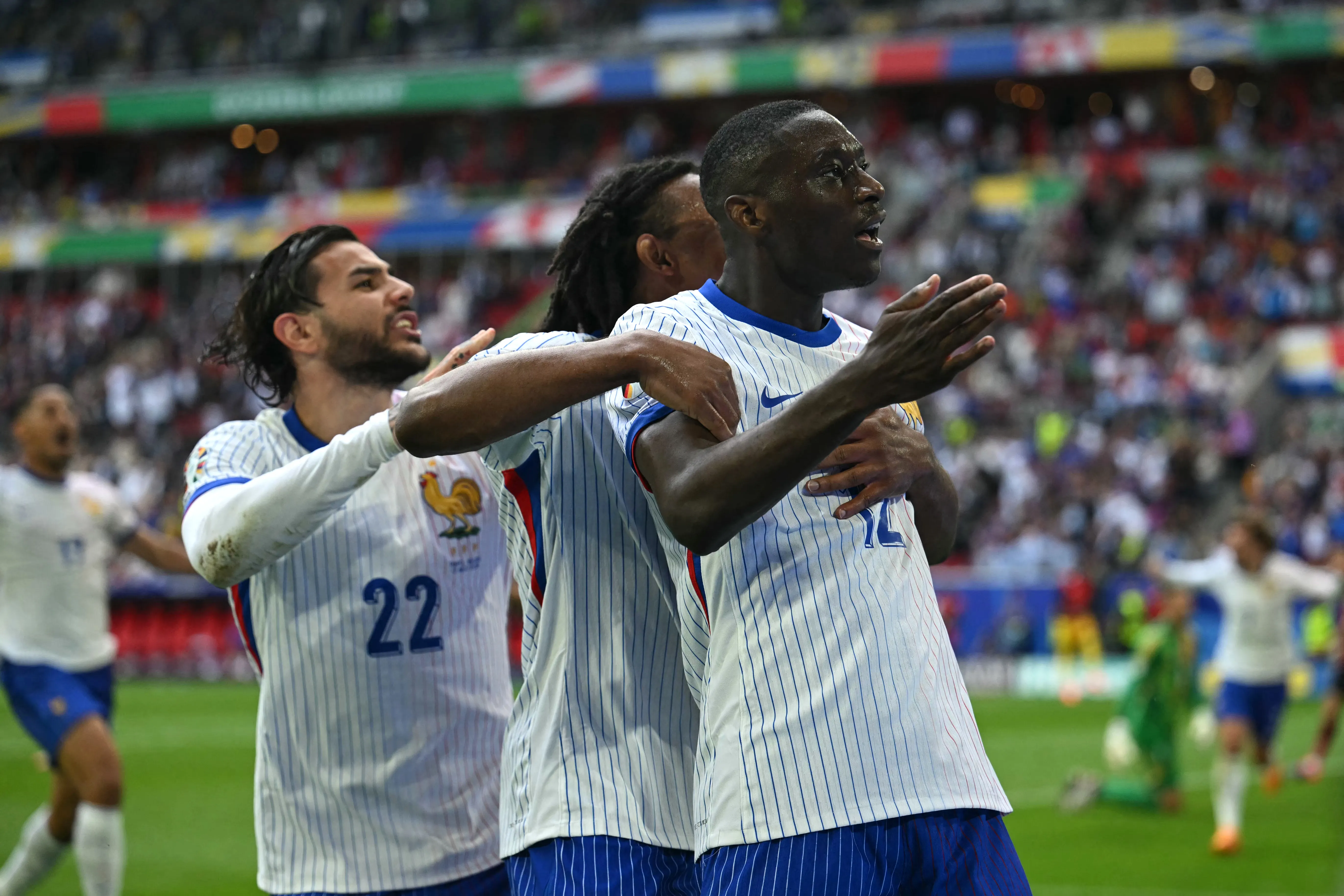 Vilão na Final da Copa 2022, Kolo Muani marcou o gol da classificação da França às quartas-de-final da Euro 2024