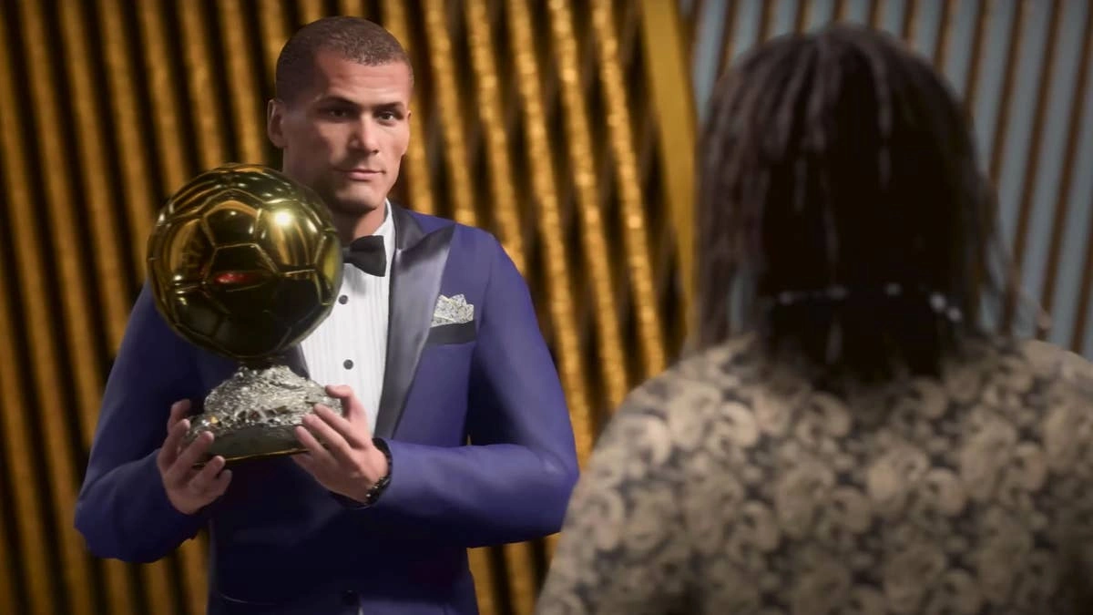 Imagem da premiação da Bola de Ouro no EA FC 24