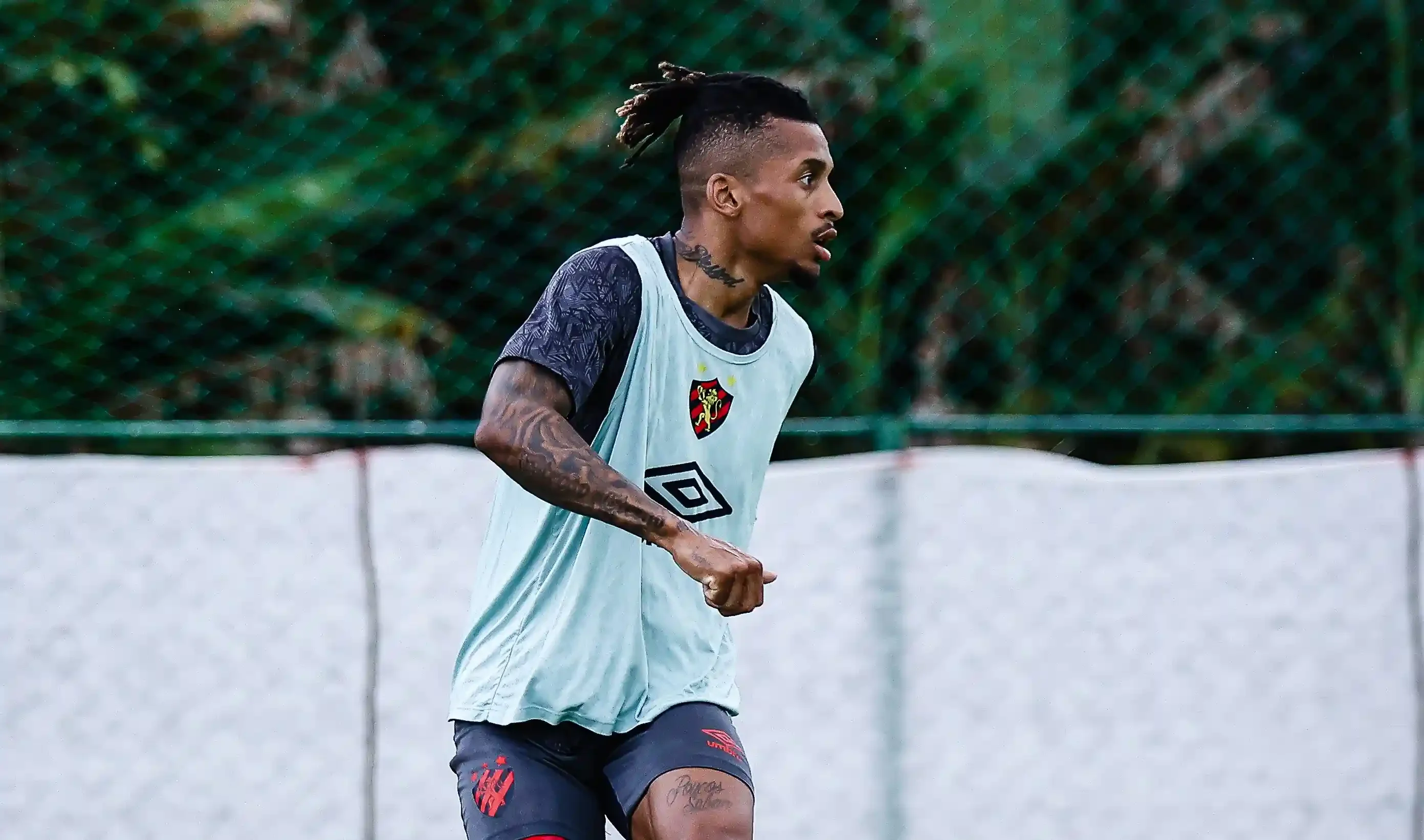 Dalbert, lateral-esquerdo do Sport