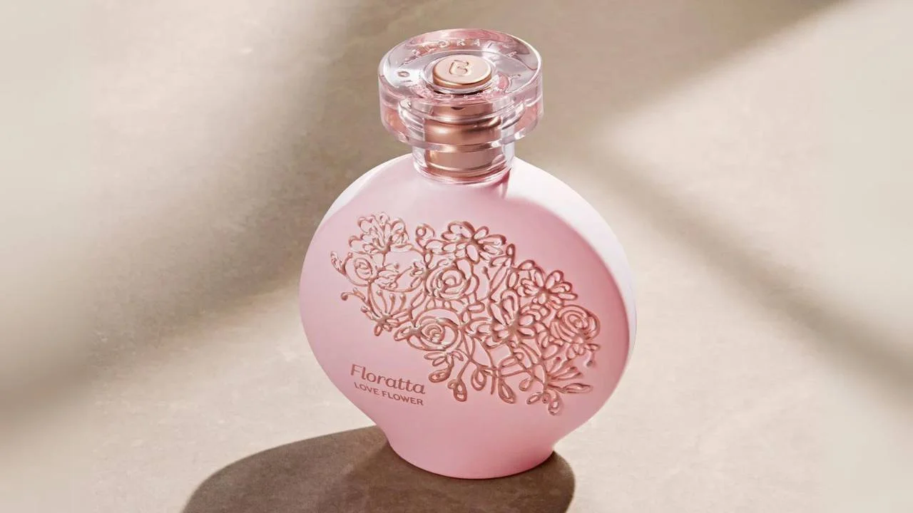 Frasco do perfume Floratta Love Flower.