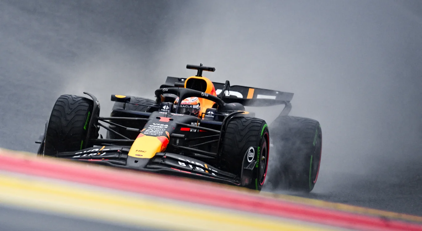 Max Verstappen em treino do GP da Bélgica de Fórmula 1