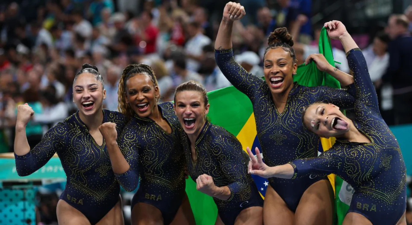 Rebeca Andrade, Flávia Saraiva, Jade Barbosa, Lorrane Oliveira e Julia Soares da ginástica artística
