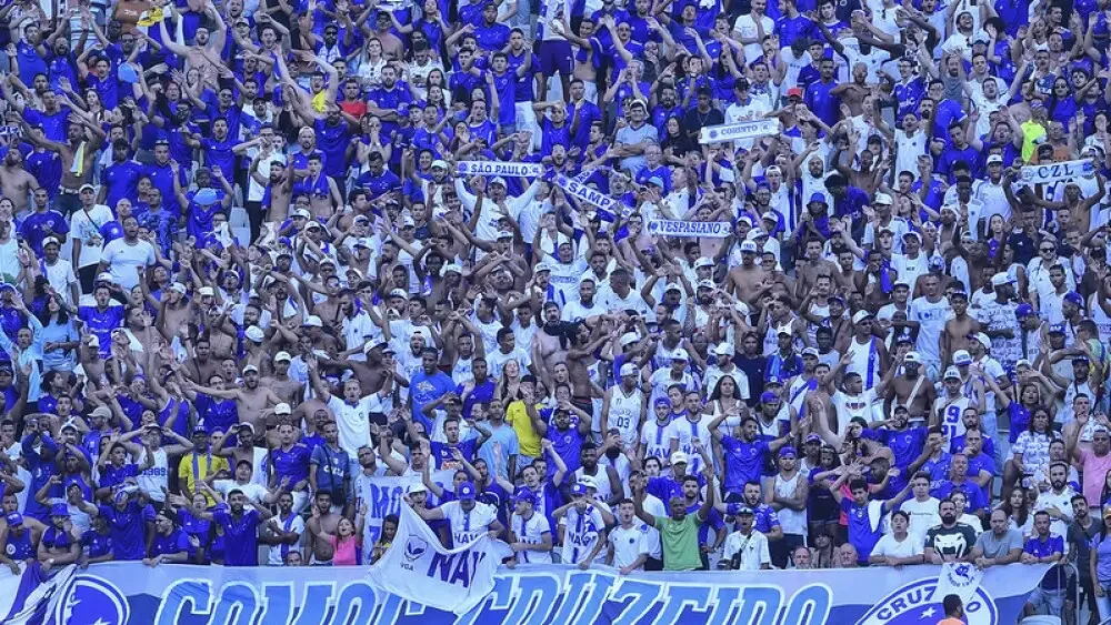 Imagem ilustra torcida do Cruzeiro