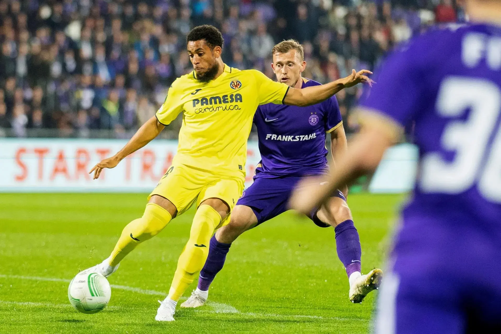Danjuma, atacante do Villarreal