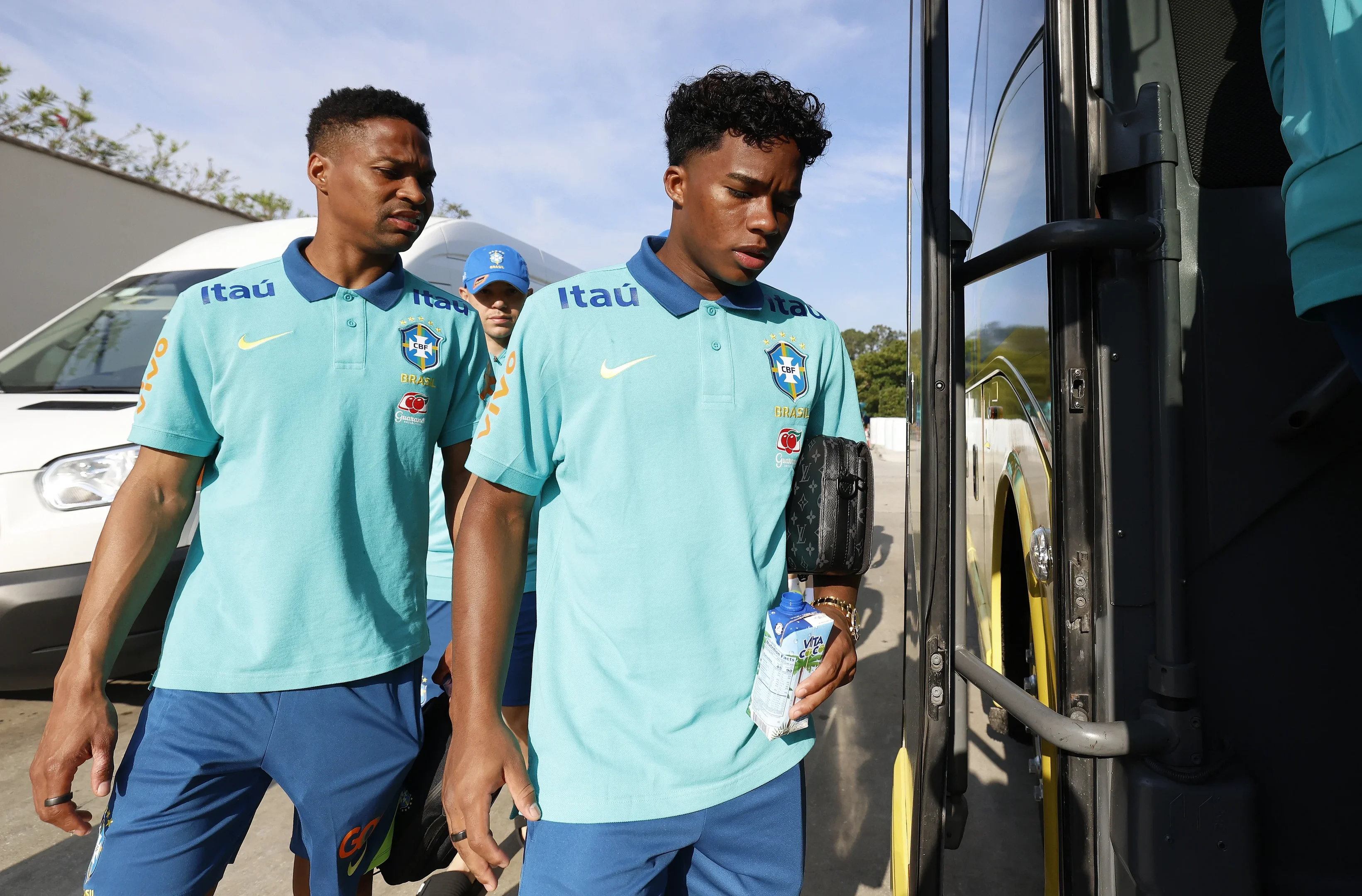 Seleção Brasileira indo ao treino em Orlando, durante a Copa América