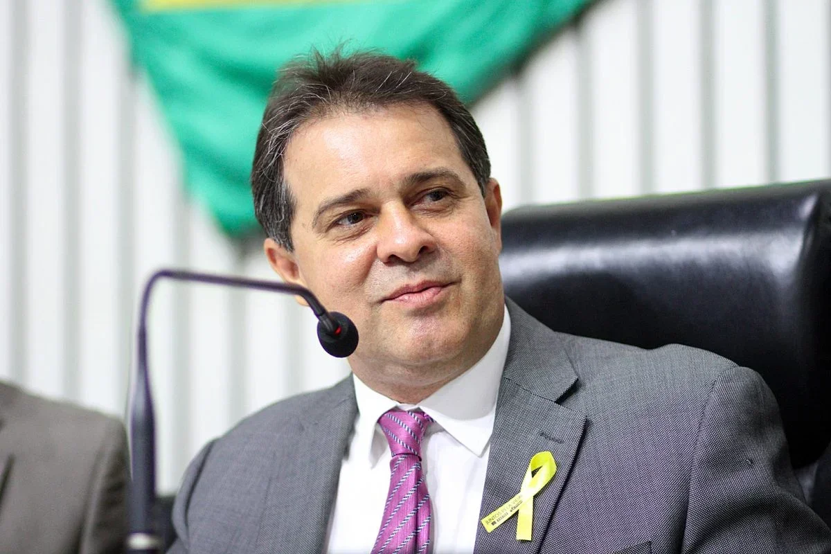 Imagem do prefeito de Fortaleza, Evandro Leitão (PT), que em medida para redução de gastos, reduziu também seu salário.