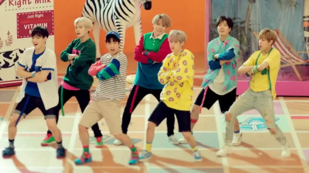 Imagem do clipe da música "Just Right" do grupo de K-pop GOT7