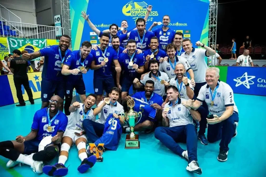 Após o título da Copa Brasil no último final de semana, o Itambé Minas volta as atenções de novo para a disputa da Superliga masculina de vôlei