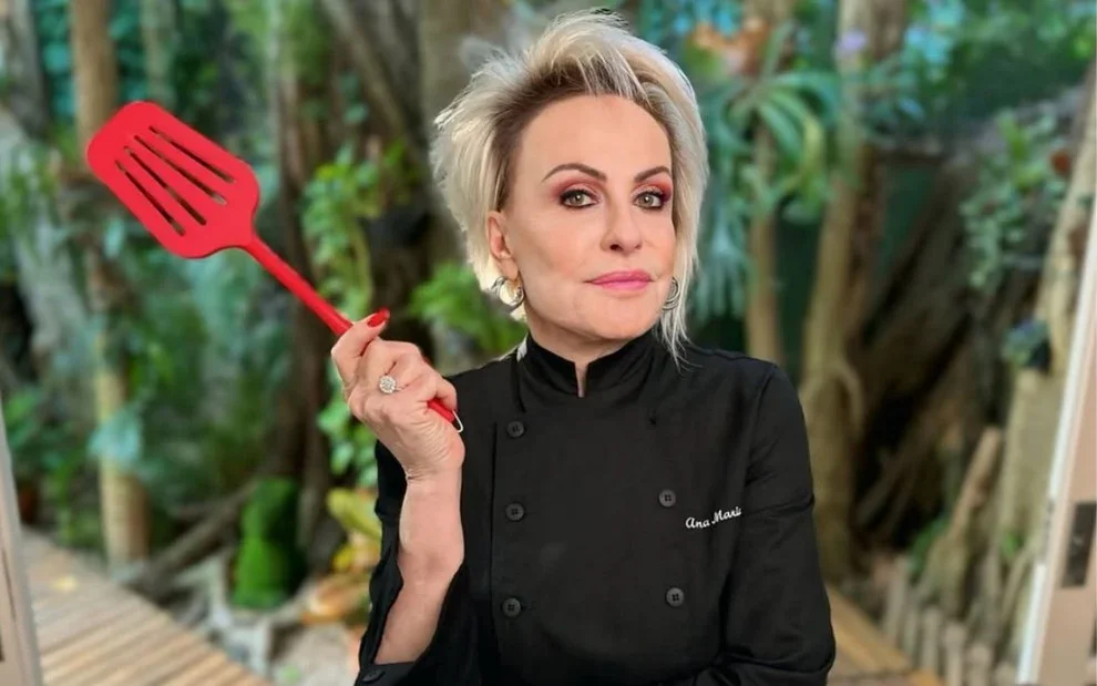 Imagem da apresentadora Ana Maria Braga