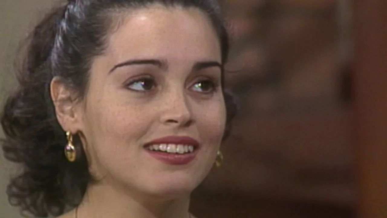 O que acontece com Carmen no final da novela A Viagem?