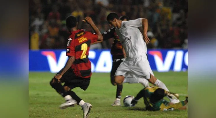 Imagem da final entre Sport e Corinthians, pela Copa do Brasil de 2008