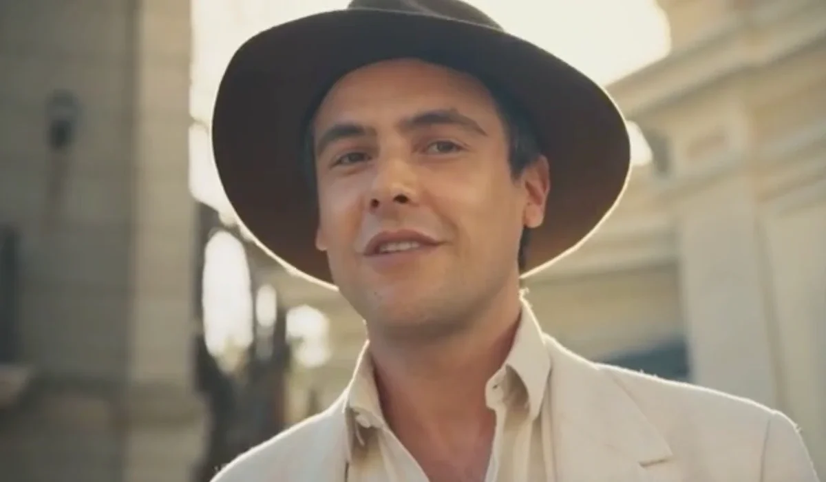 Quem canta a abertura de Êta Mundo Melhor? Confira trilha sonora da novela