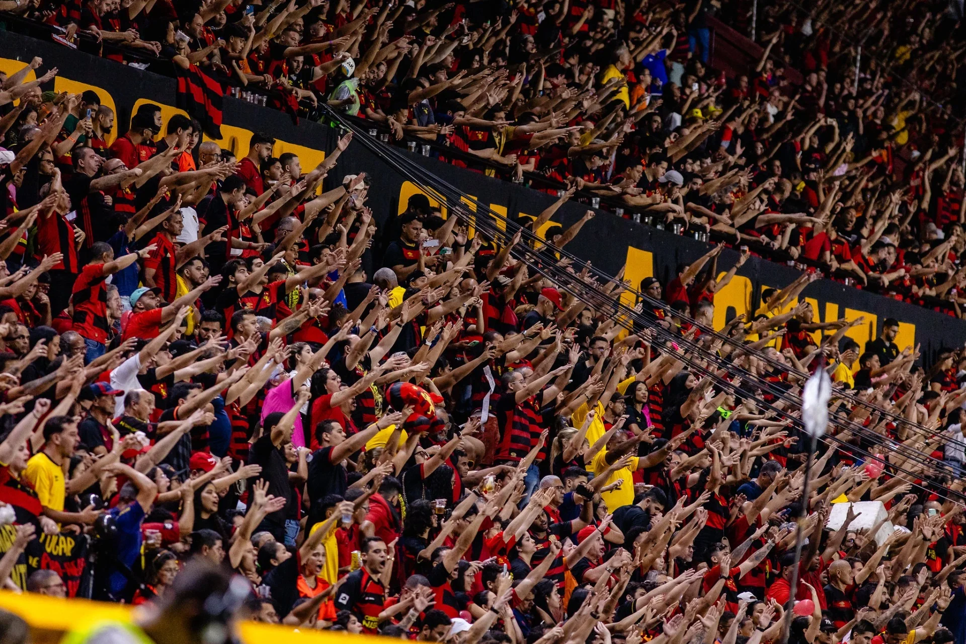 Torcida do Sport na Ilha do Retiro