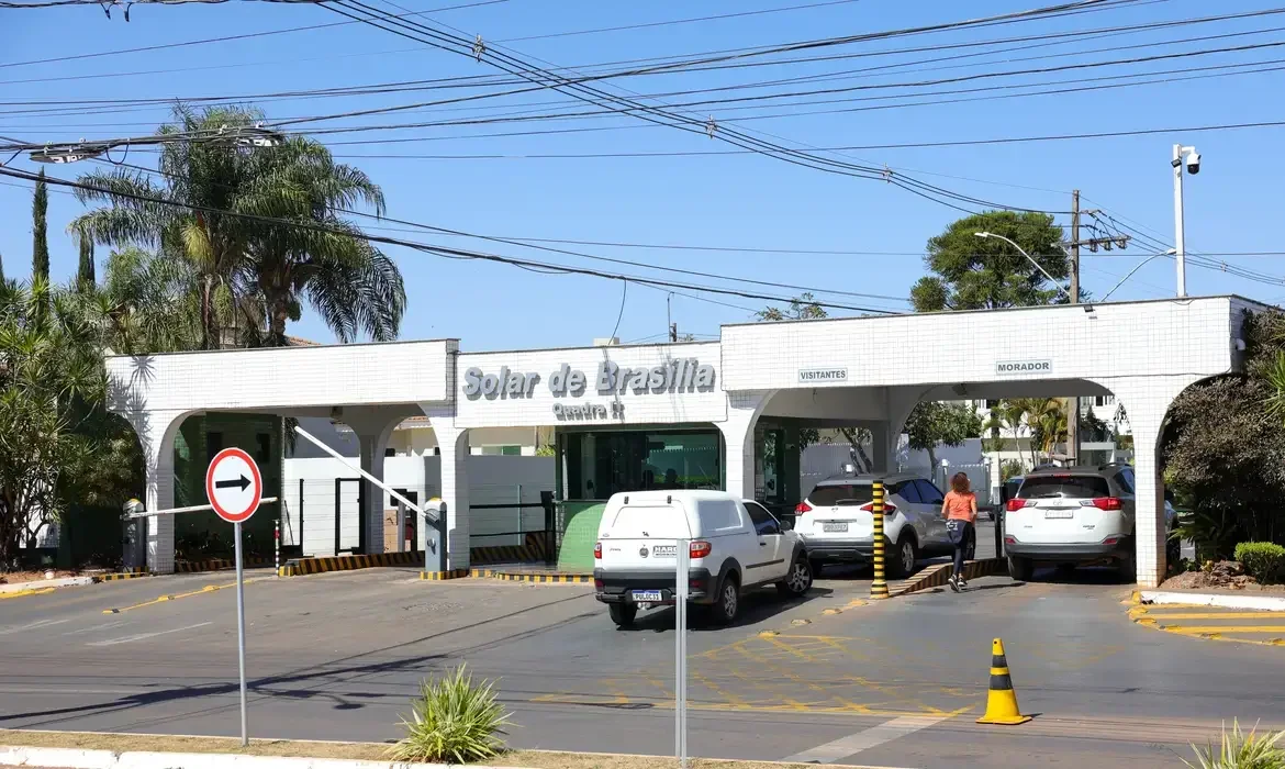 Após exames, Bolsonaro é orientado a mudar hábitos alimentares e praticar exercícios