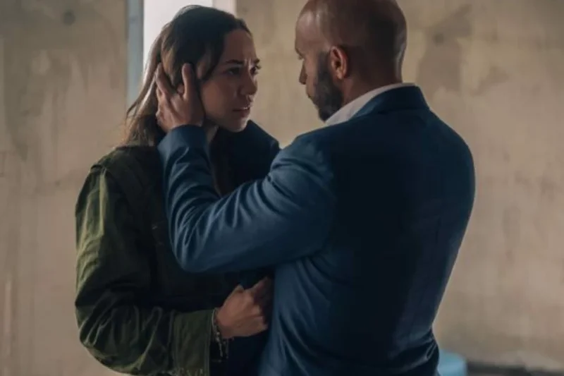 Suspense psicológico dinamarquês explora limites do amor e da vingança