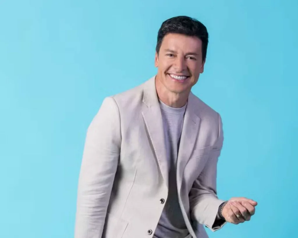 Decadente? Rodrigo Faro fatura valor exorbitante na internet