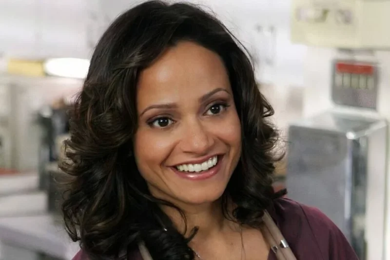 Scrubs ganha revival com retorno do elenco original e Judy Reyes confirmada como convidada