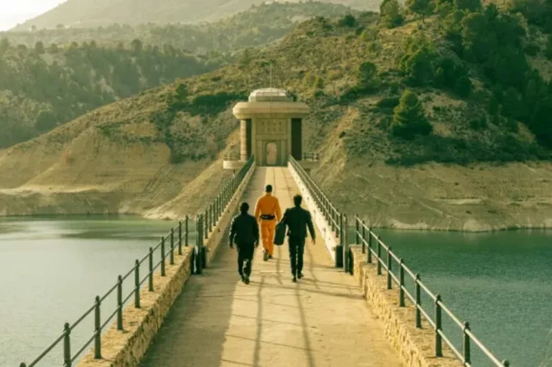 Netflix divulga trailer de O Refúgio Atômico, nova série dos criadores de La Casa de Papel