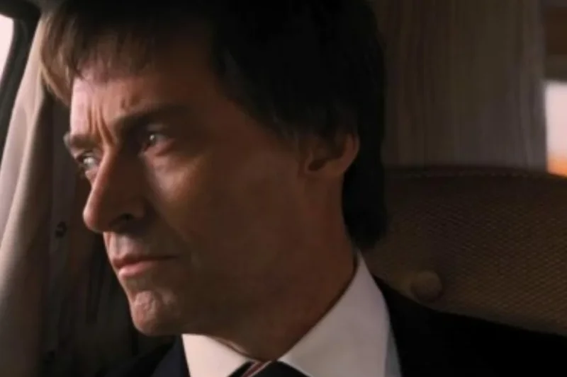 Hugh Jackman retrata queda política de Gary Hart no Prime Video