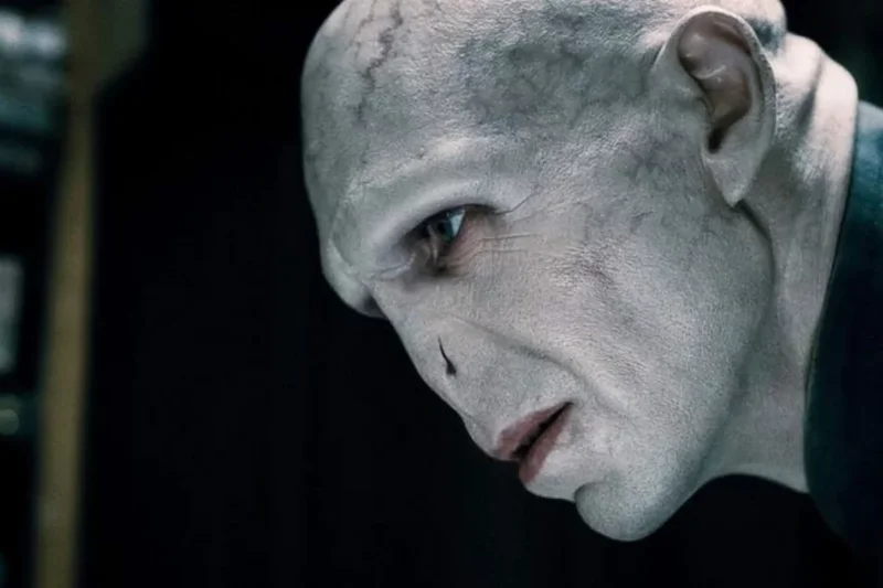 HBO abre audições para Voldemort e rumor indica possível mudança de gênero no vilão de Harry Potter
