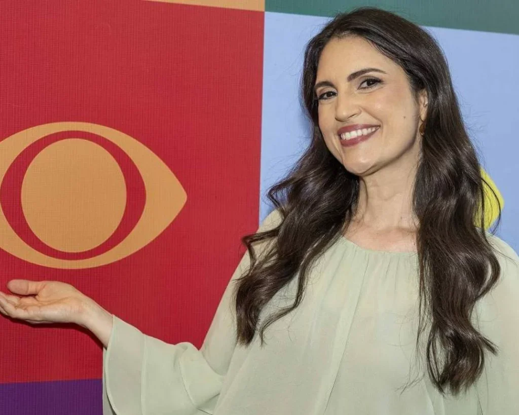 Chris Flores vibra com retorno à TV e relembra drama de saúde mental: ‘Cansaço grande’