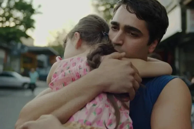 Filme turco da Netflix estreia com trama de culpa, redenção e vínculos familiares profundos
