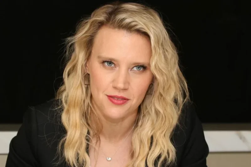 Kate McKinnon será Afrodite na 3ª temporada de Percy Jackson