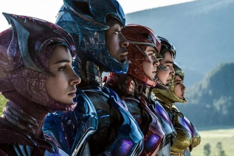 Power Rangers: Jovens heróis enfrentam ameaça alienígena em reboot da clássica série