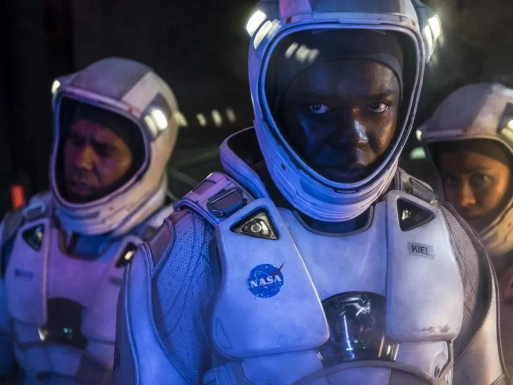 Realidade alternativa e crise energética mobilizam tripulação espacial no suspense da Netflix