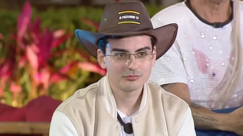 Justiça tenta intimar Dudu Camargo em A Fazenda 17; saiba detalhes!