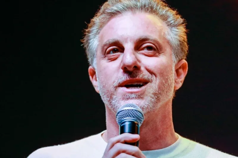 Luciano Huck turbina Domingão com quadro de humor inglês que virou febre para 2026