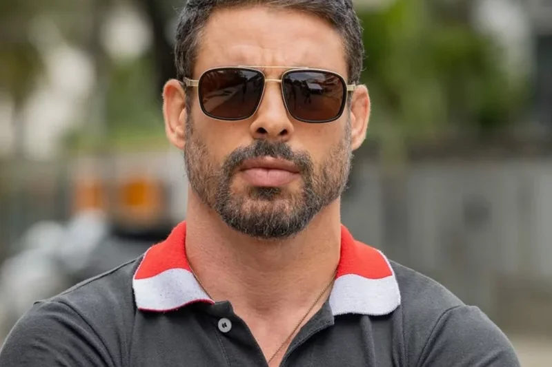 Com tatuagem à mostra, Cauã Reymond surge em série criada por ele para o Globoplay