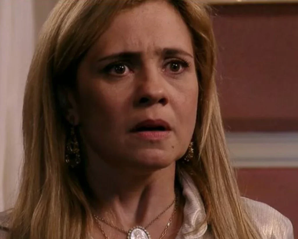 Com medo de novela inédita, Globo pede sequência de Avenida Brasil para autor