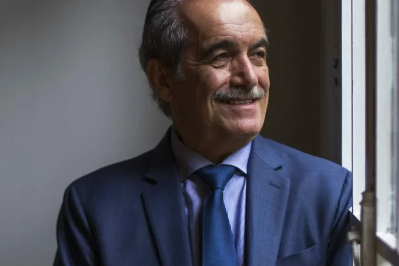 Saiba quem é o poderoso empresário que vai controlar quatro emissoras do SBT